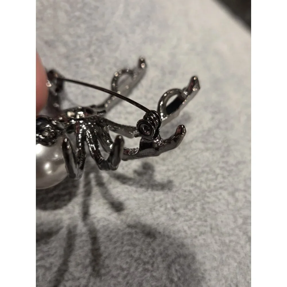 Gunmetal Spider Pendant Brooch Faux Silver Pearl Body & Black Rhinestone 2x1.75" - Picture 5 of 13